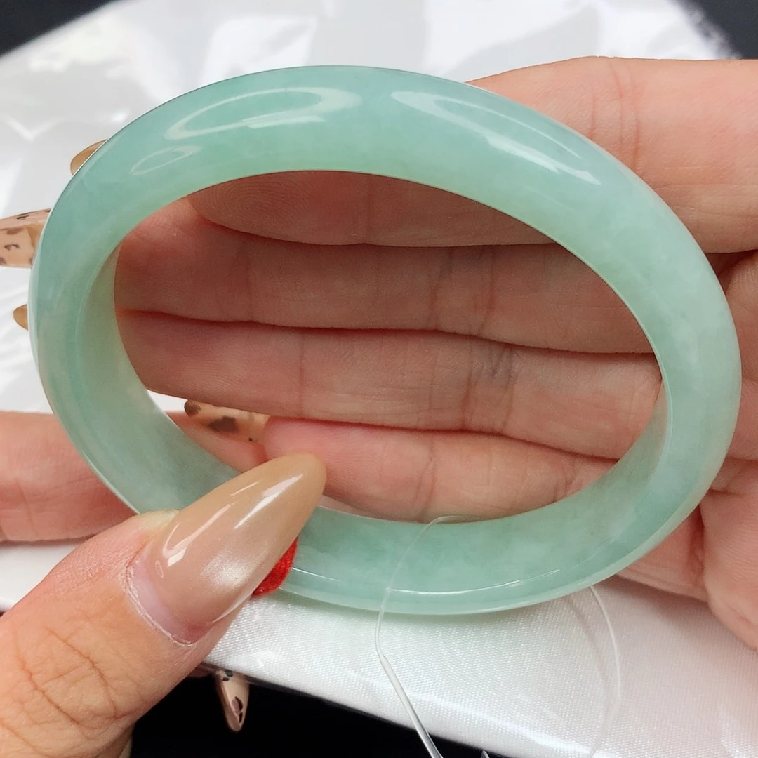 未镶嵌手镯（贵妃镯）翡翠44