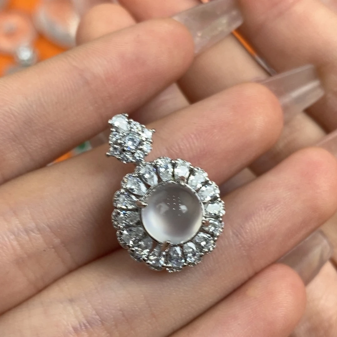 合金吊坠石英质玉