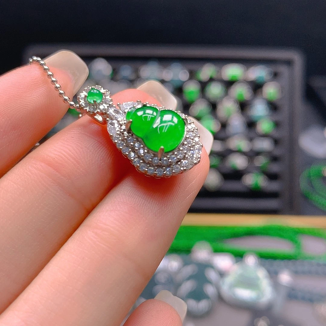 未镶嵌翡翠耳饰天然翡翠