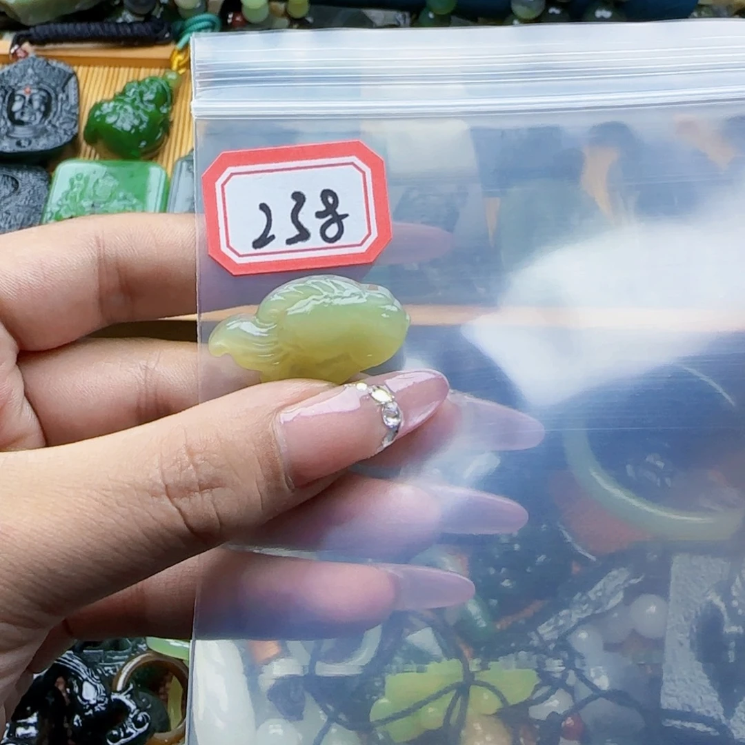 关***~未镶嵌和田玉珠宝半成品