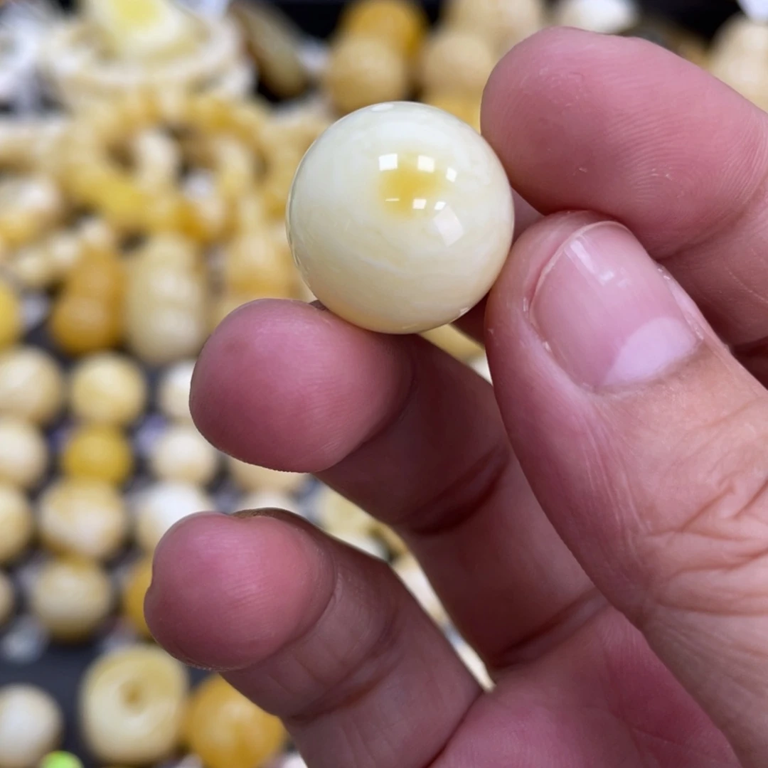 未镶嵌琥珀珠宝奇石16.9mm皮色 性价比