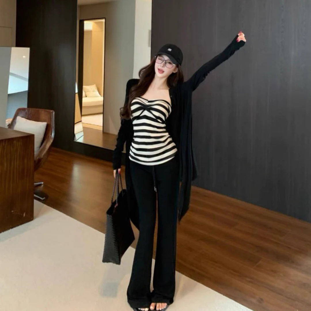 韩版时尚极简风显瘦开衫外套搭配条纹抹胸与休闲裤女套装