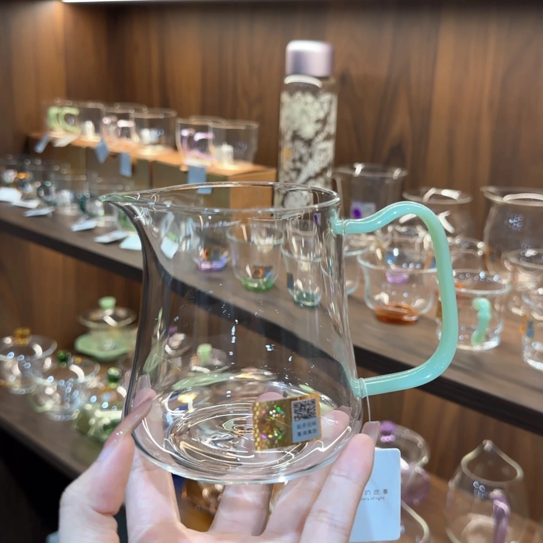 禾器卓然浅玉色。。。。
