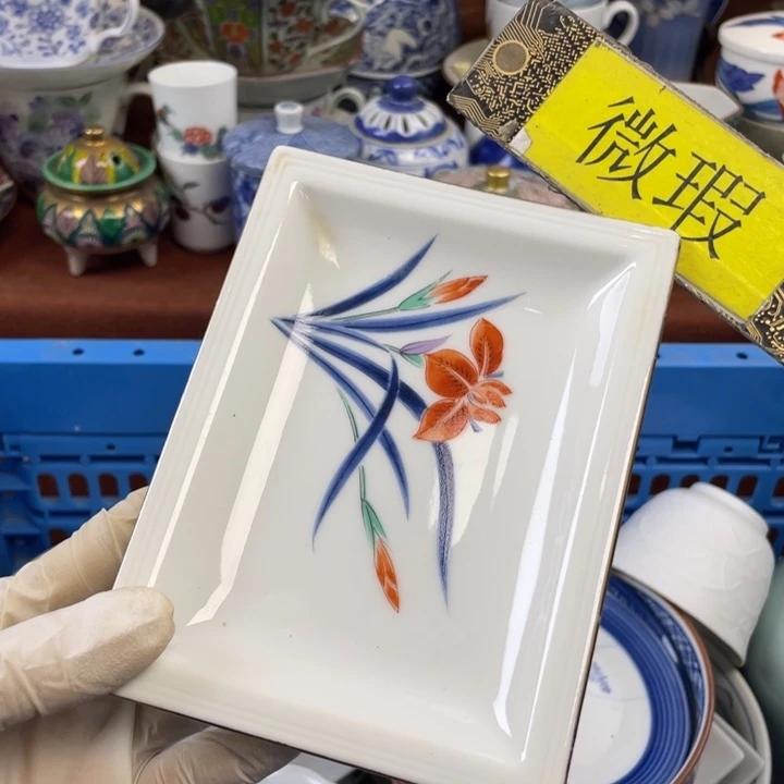 他家瓷器真美…开播了