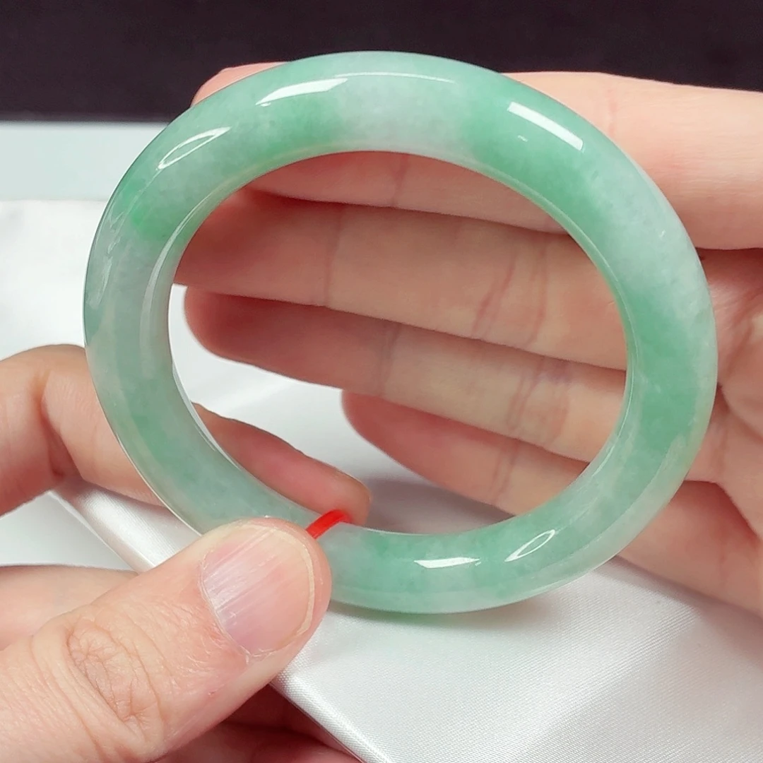 翡翠未镶嵌手镯57.2圈