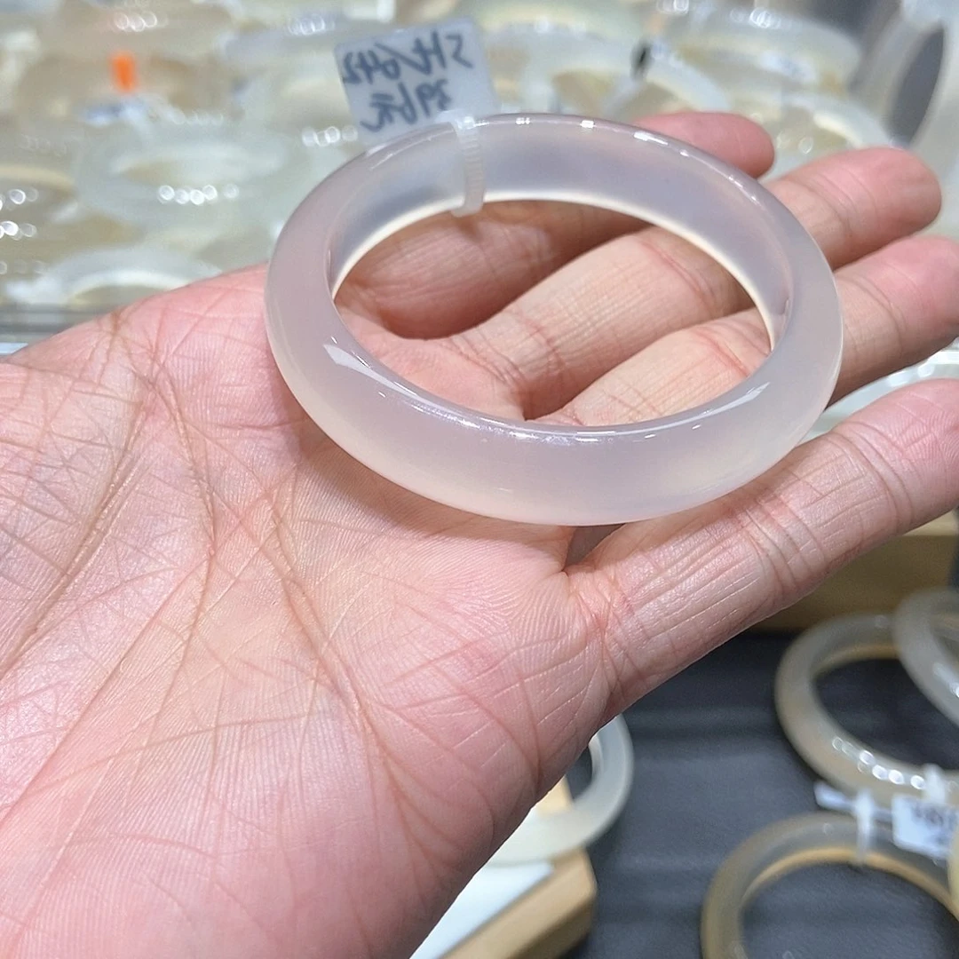 玛瑙/玉髓手镯未镶嵌050