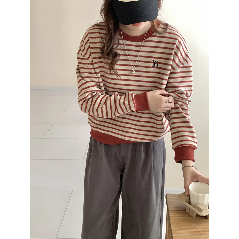 【娃娃专属】刺绣字母撞色条纹圆领卫衣女棉春秋季小个子宽松短款上