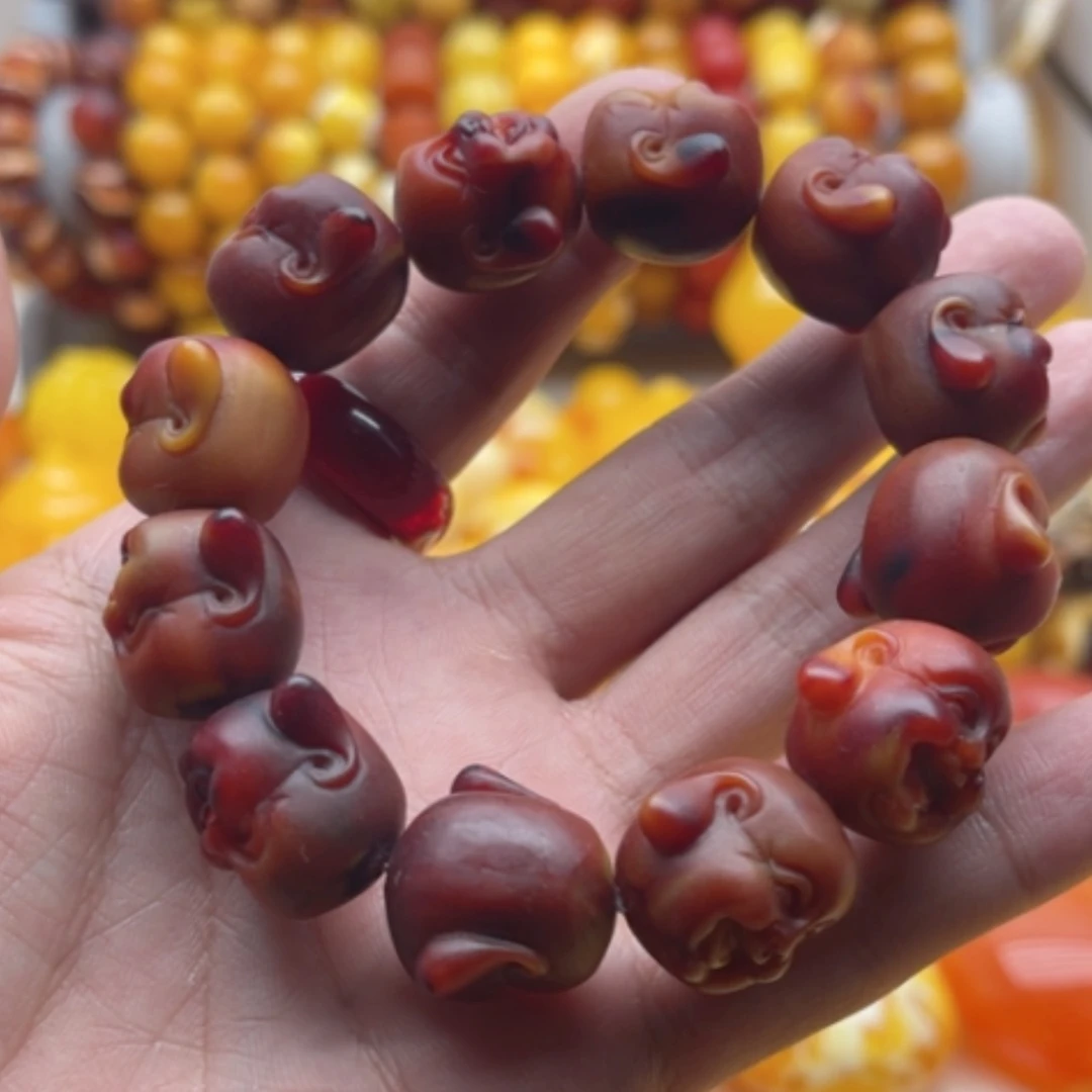 【闪购商品】琥珀颈饰未镶嵌木*芳蜜蜡手串