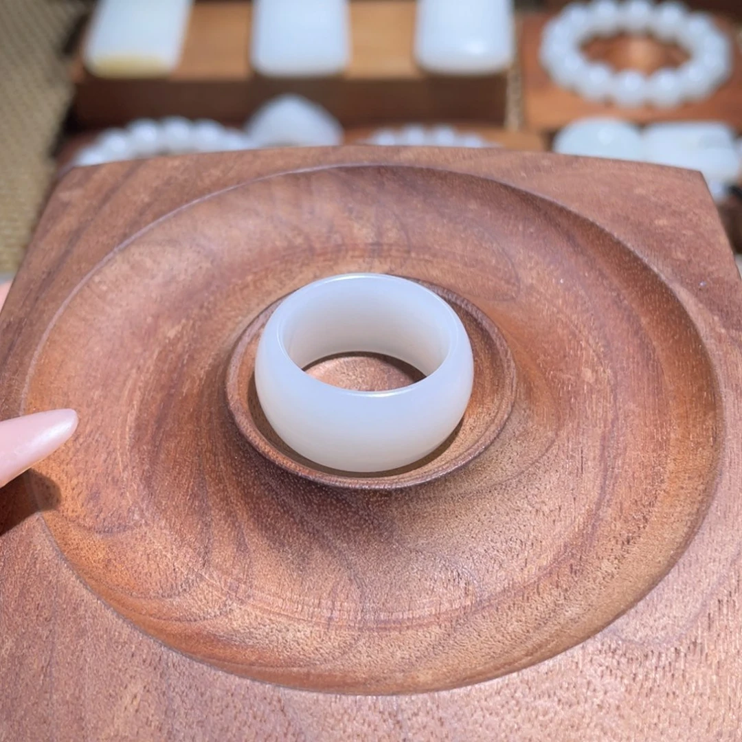 未镶嵌手链和田玉长**～卡19.7