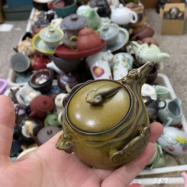 陶瓷艺术品及陶瓷壶壶