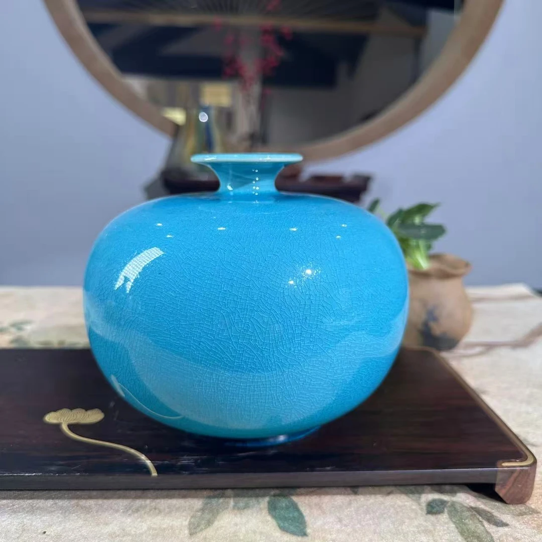 CL-C4837汪大为制guo礼孔雀蓝天球瓶