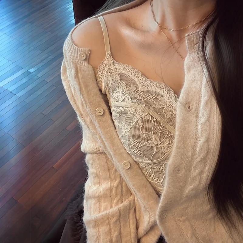 大码法式蕾丝纯欲磨毛带胸垫吊带背心女冬季胖mm显瘦内搭打底上衣