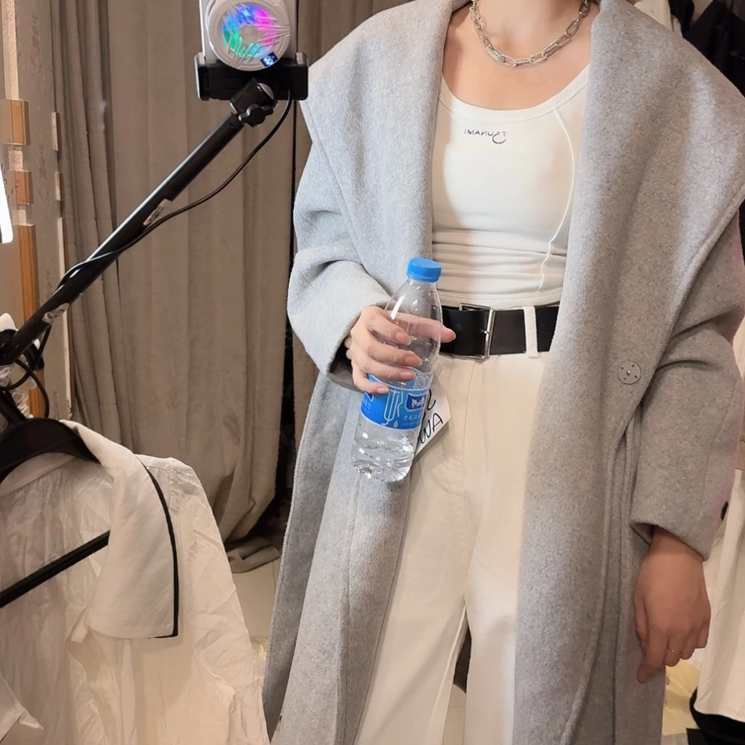 全新无暇120斤以内羊毛大衣