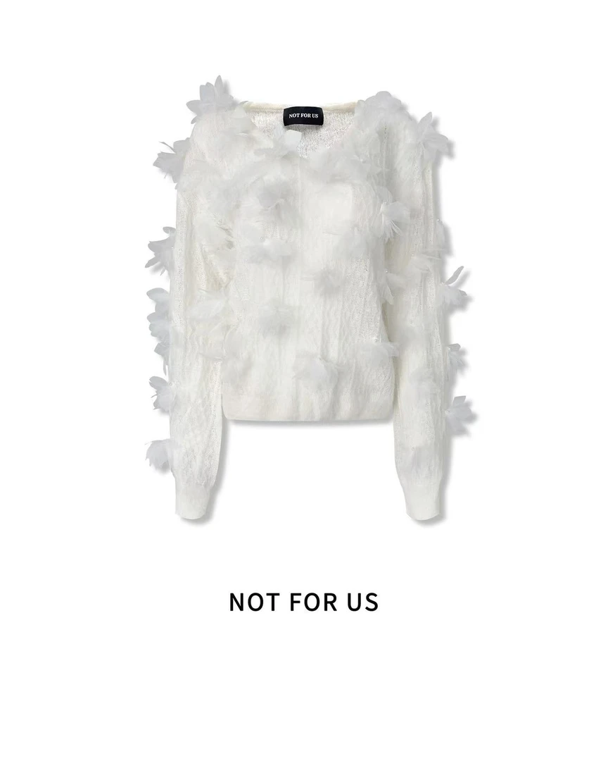 NOT FOR US 白色立体花瓣袖针织衫