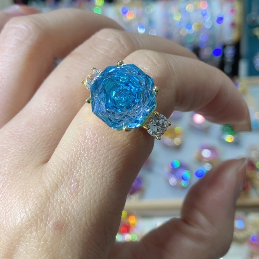 66锆石（处理）戒指