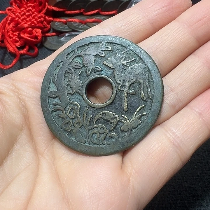 逍***宝铜现代工艺品花钱