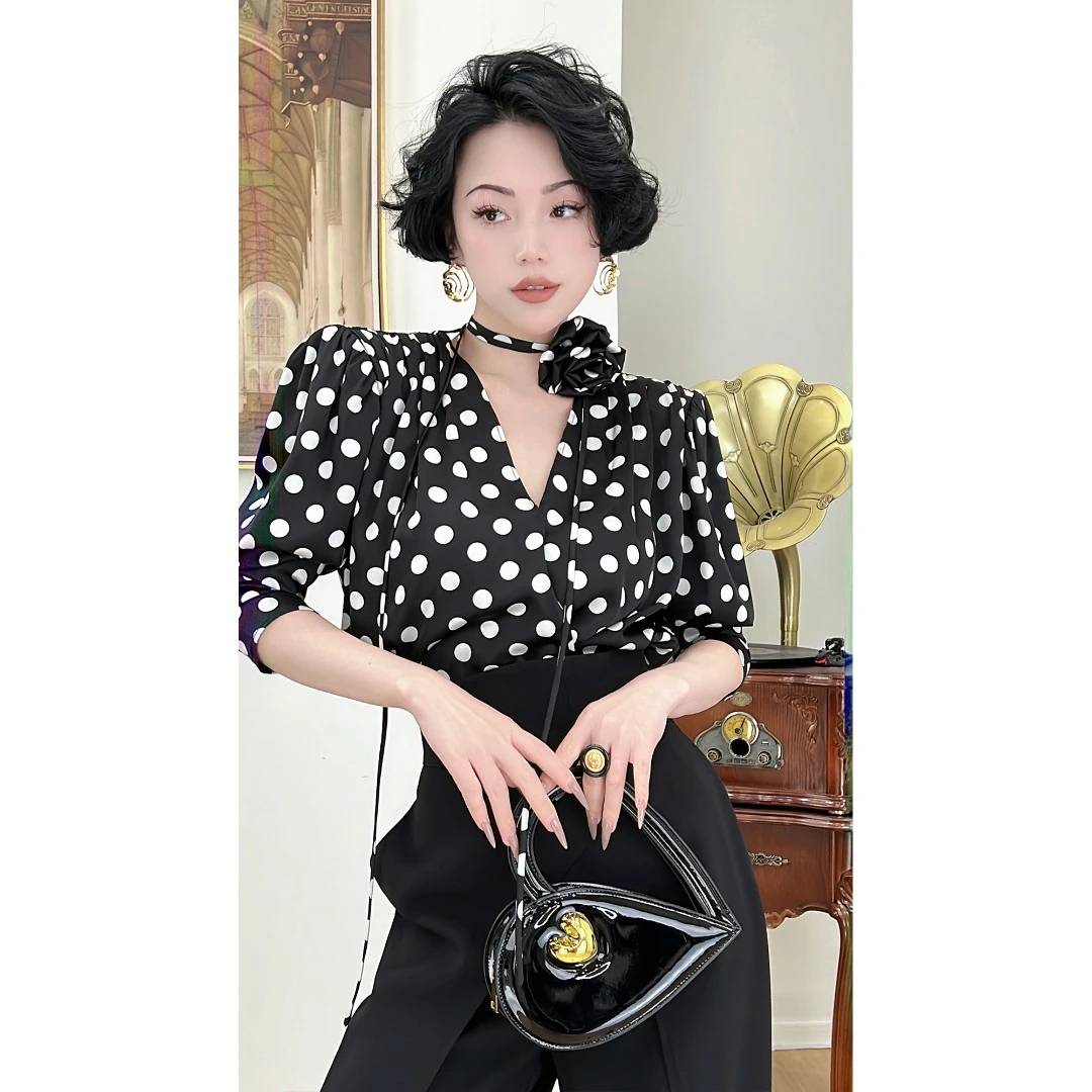 LYXJ【马约尔花园】夏季款复古波点百搭时尚气质女士上衣10005