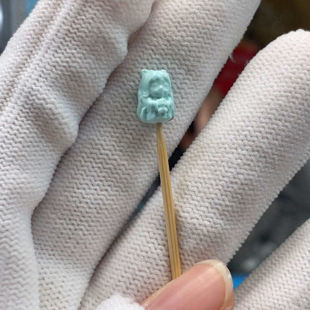 绿松石未镶嵌挂件