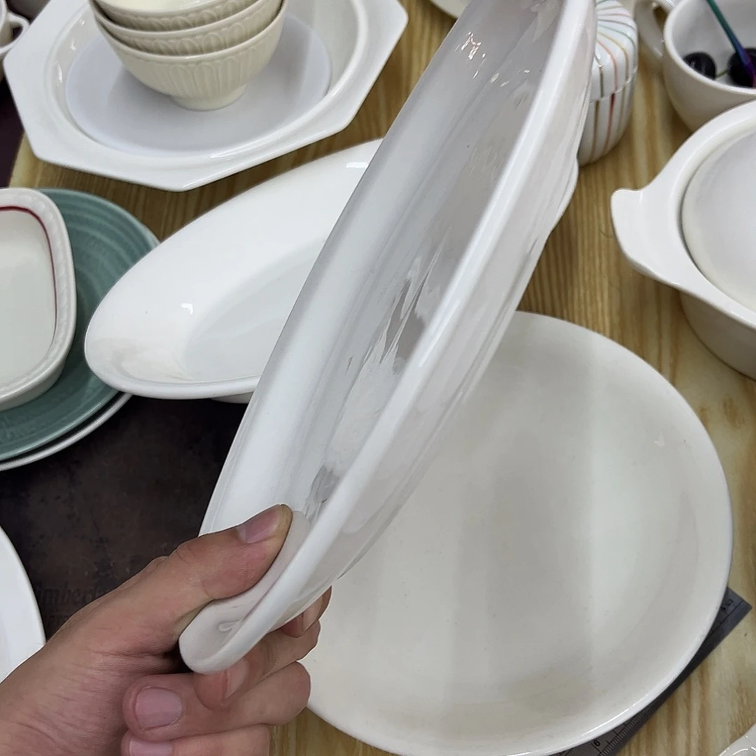 陶瓷暖白拉夫10寸鱼盘
