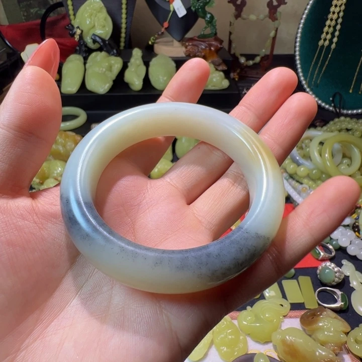 和田玉颈饰未镶嵌57圈口