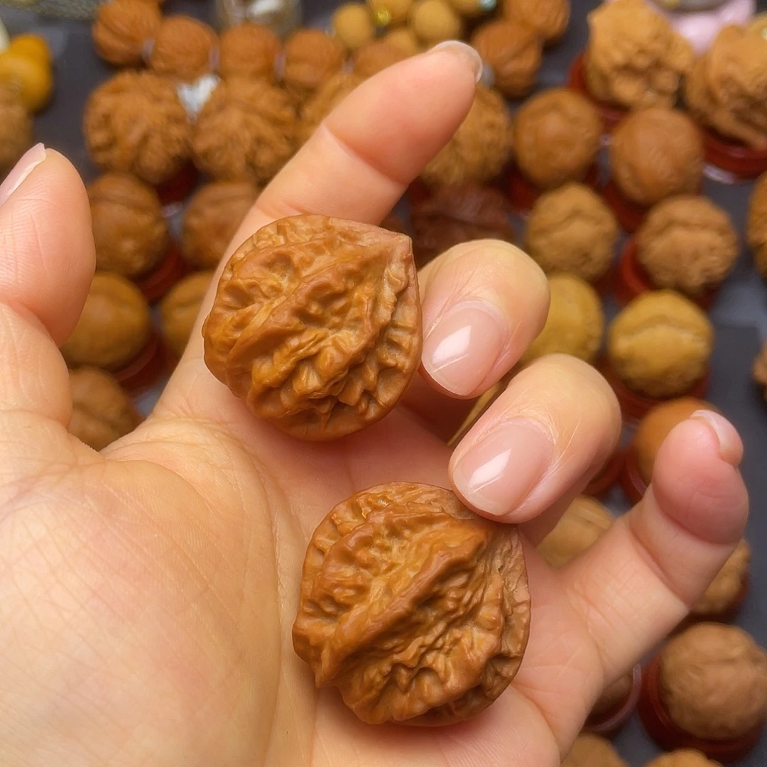 把件文玩核桃016朱砂骨