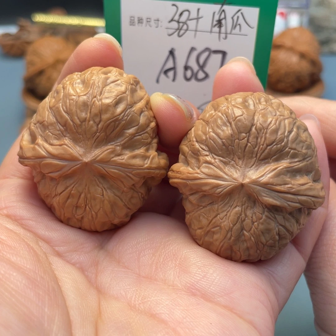 吊坠桃核文玩核桃