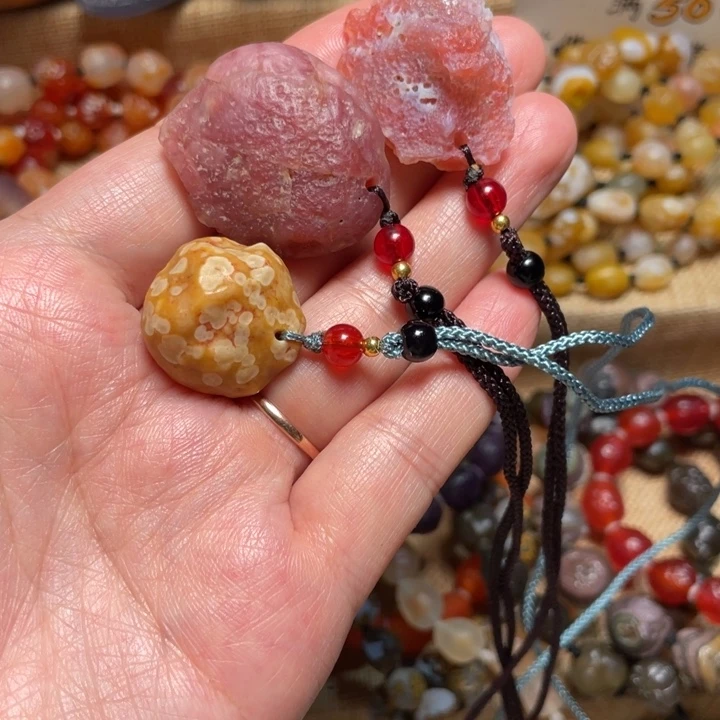 非金属石英石阿拉善原石