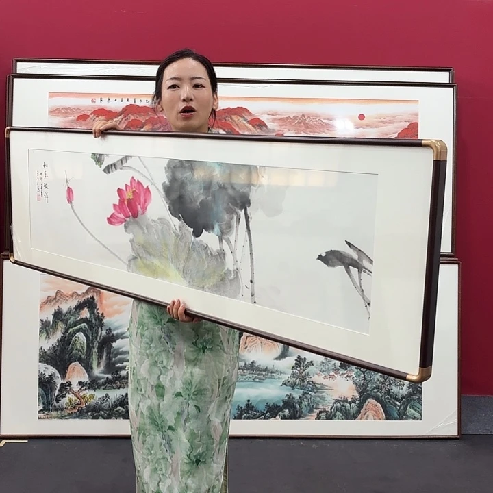 国画手绘带框作品