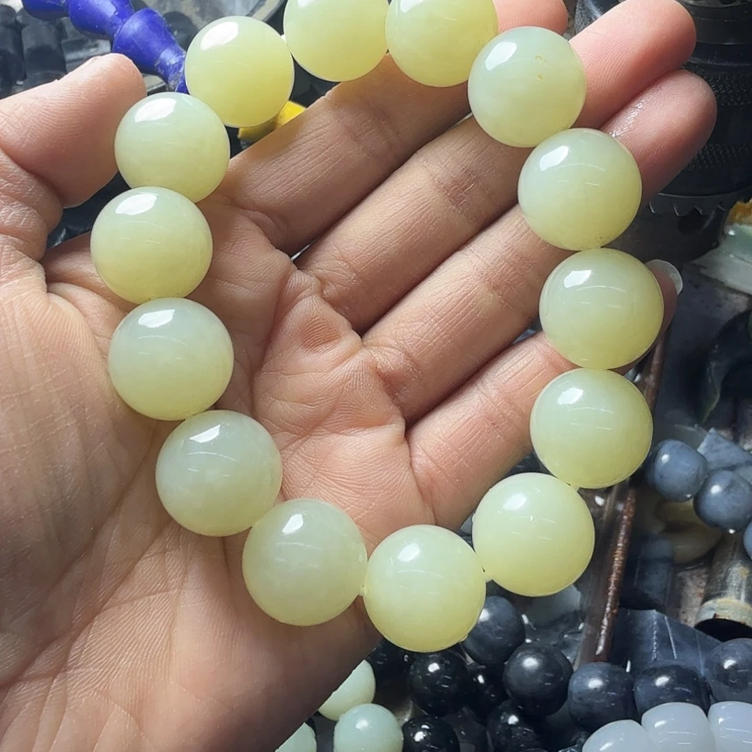 韦***·和田玉未镶嵌手链