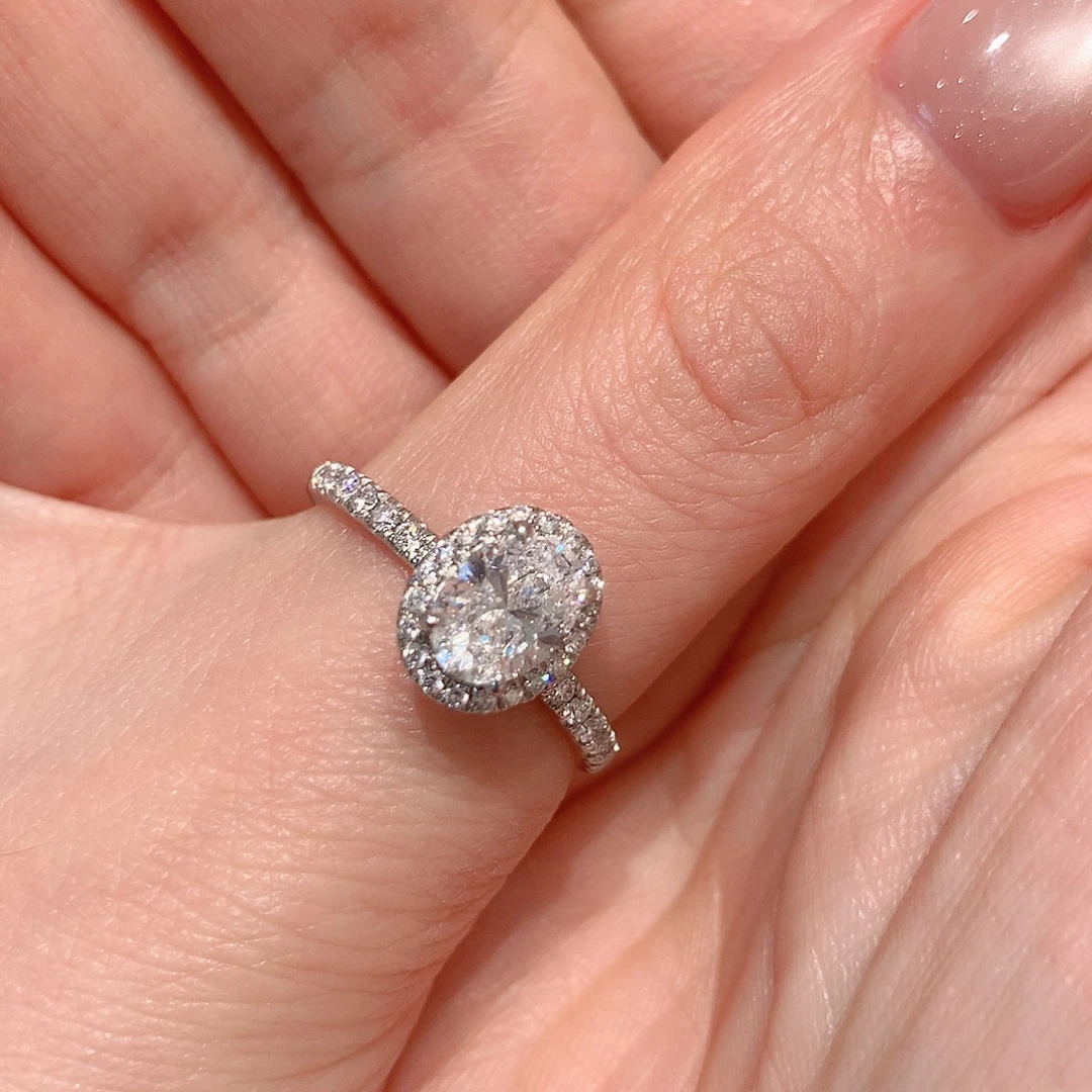 新***子实验室培育钻石铂Pt950镶嵌10