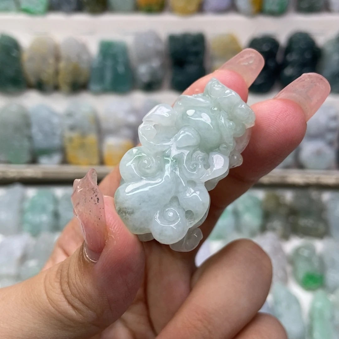 吊坠(赠链)未镶嵌翡翠