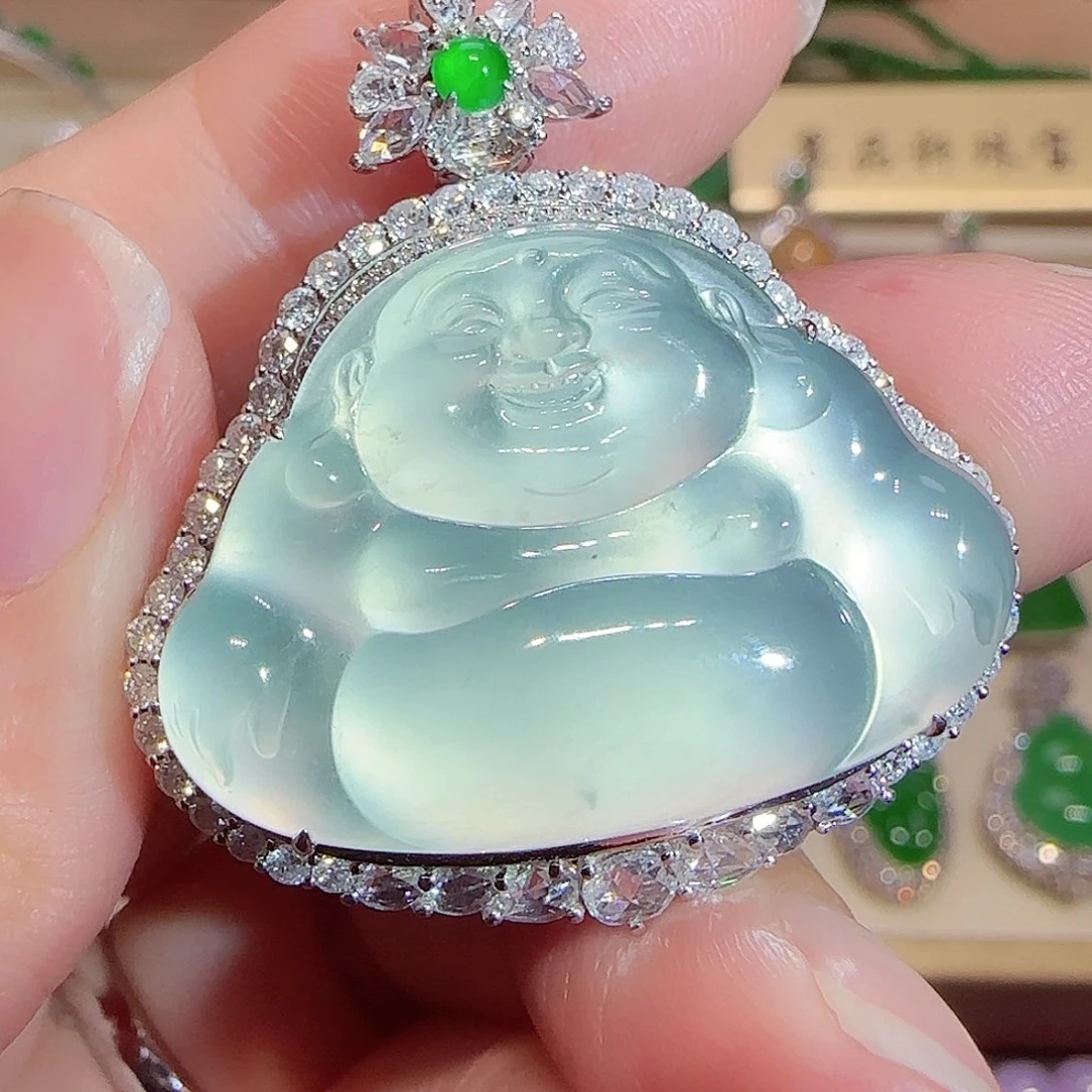 翡翠18K金镶嵌吊坠(赠链)