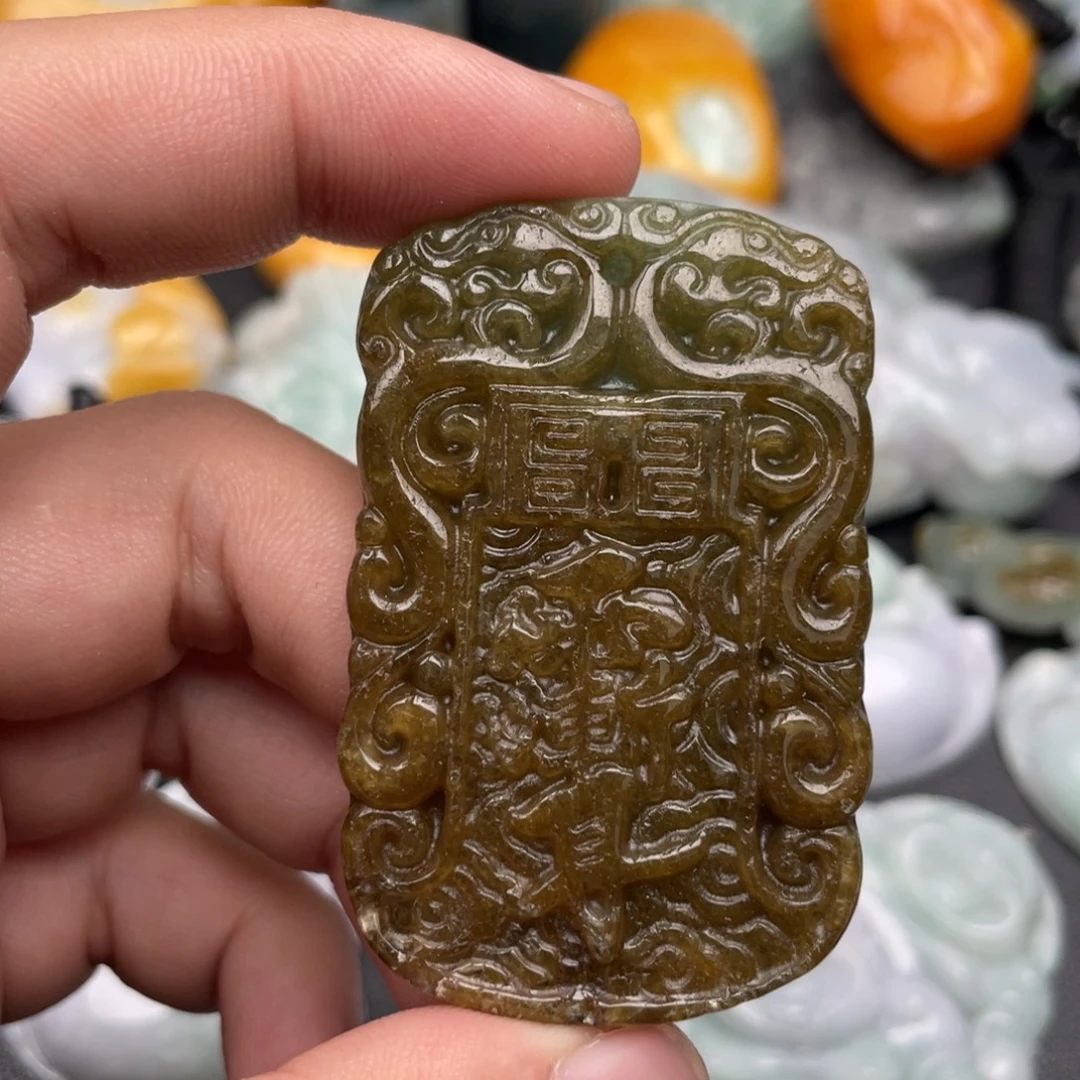 吊坠(不含链)未镶嵌翡翠