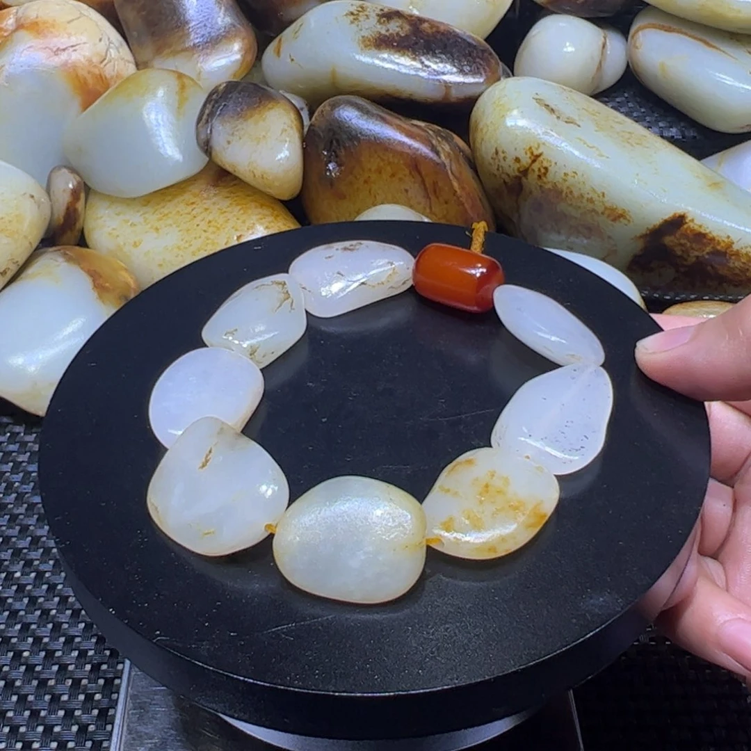 和田玉（子料）未镶嵌吊坠(不含链)53克