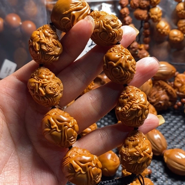 橄榄核吊坠吴****畏财源滚滚