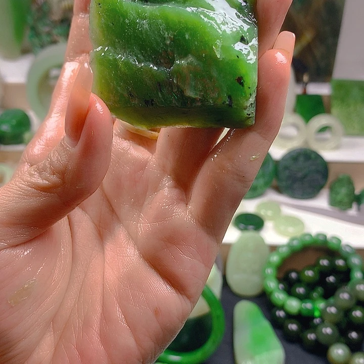 和田玉未镶嵌珠宝半成品