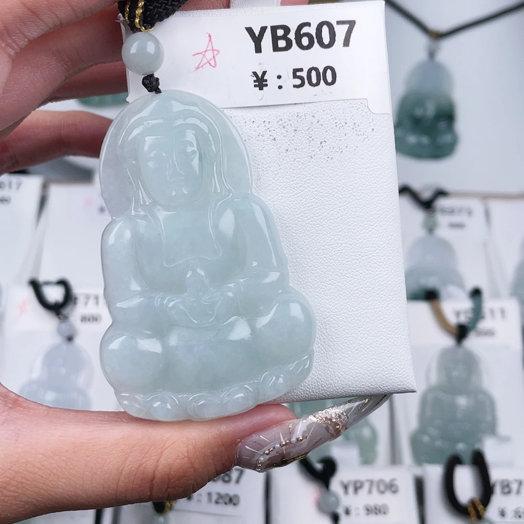 翡翠未镶嵌颈饰YB607