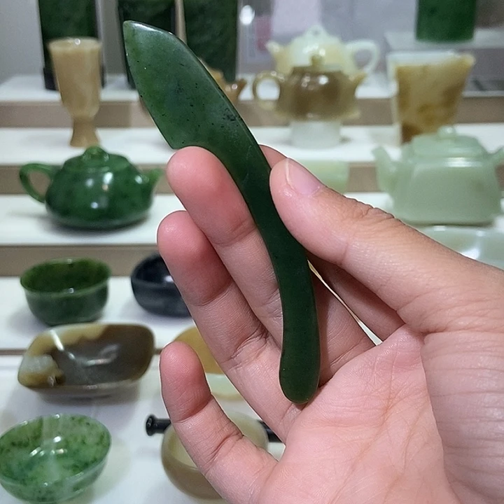 和田玉未镶嵌挂件碧玉茶刀
