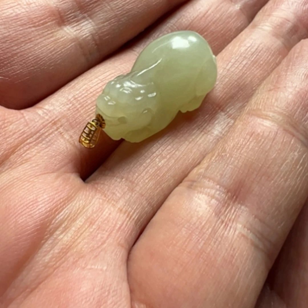 【闪购商品】颈饰18K金镶嵌和田玉