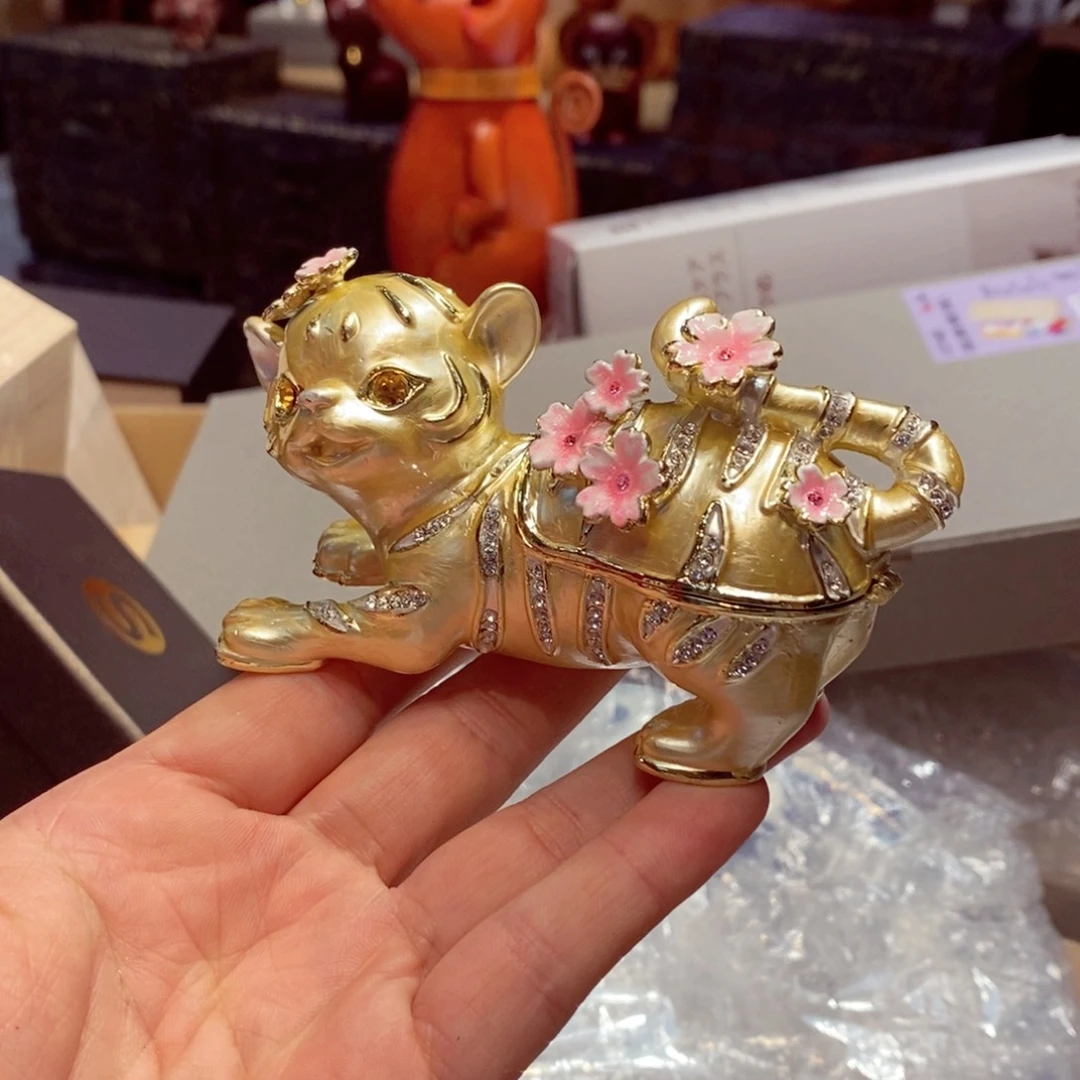 如图所示 观兰器物