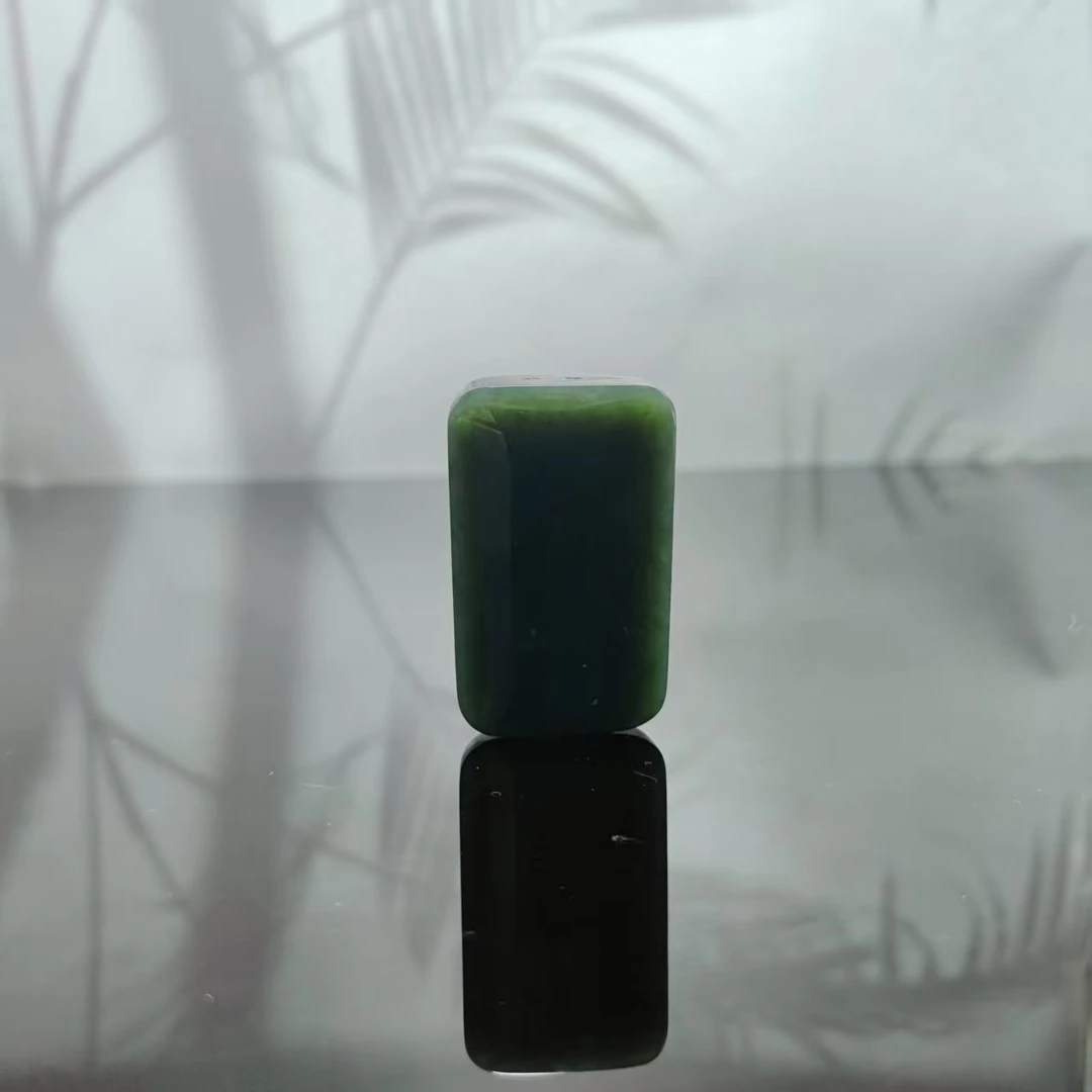 X和田玉无事牌吊坠1704