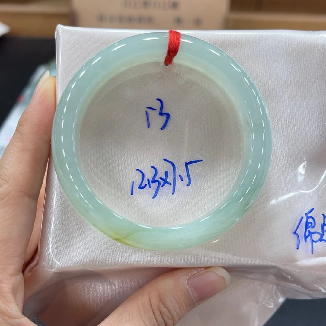 未镶嵌手镯翡翠翡翠