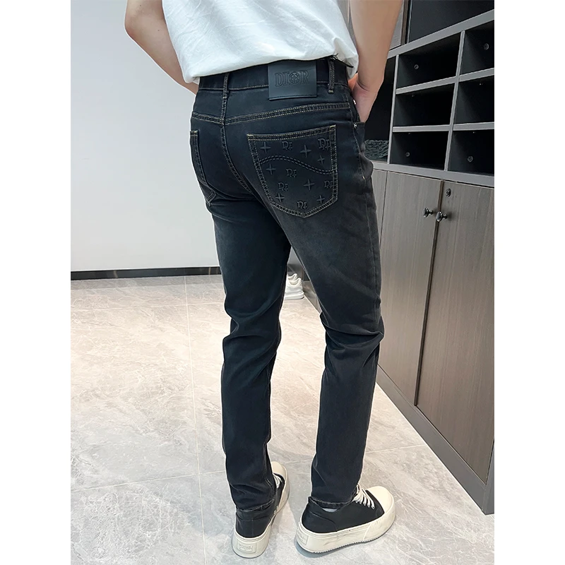 轻奢夏季薄款高端洗水弹力深灰色牛仔裤男士修身小直筒休闲裤子男