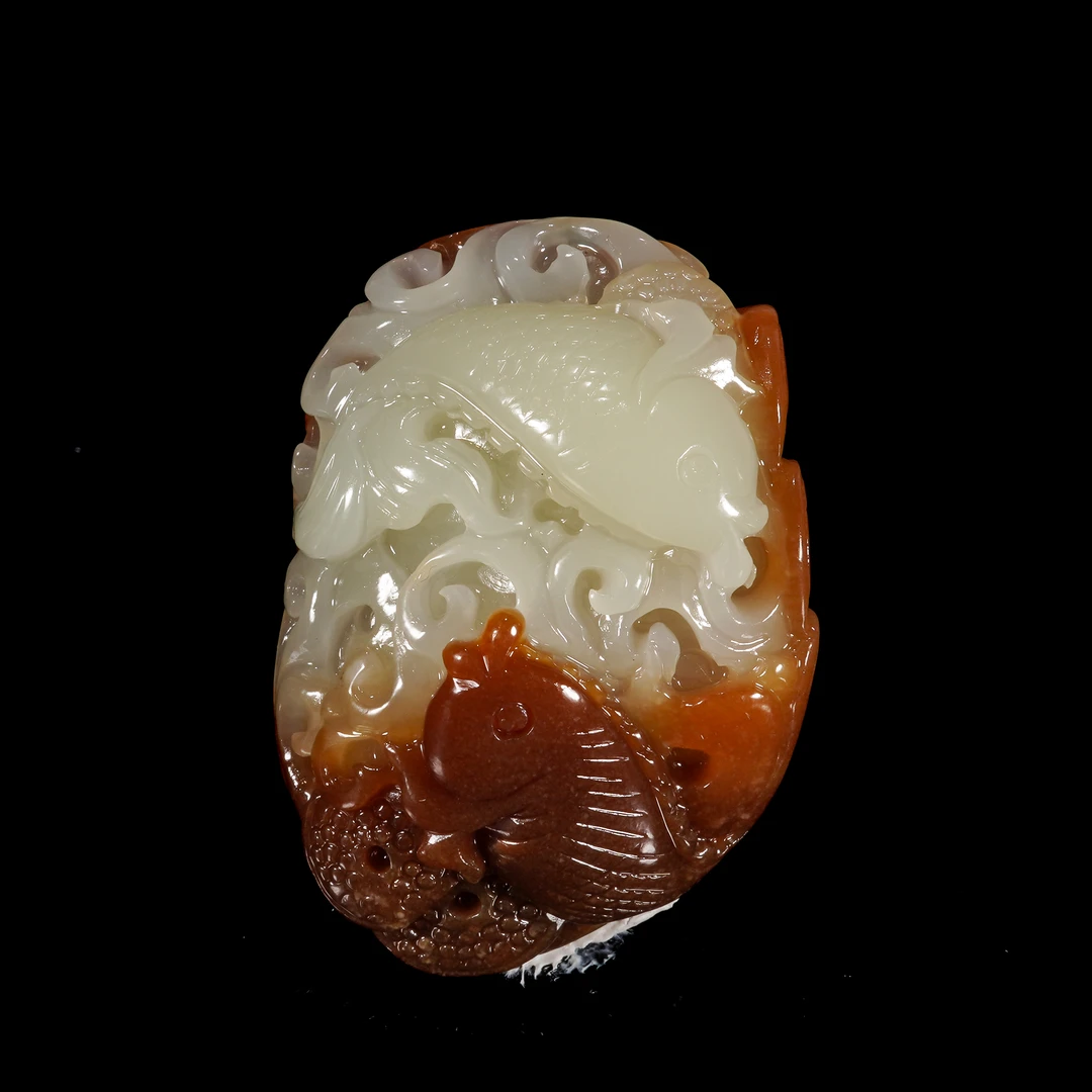 LOT.018和田玉巧雕年年有鱼/X3404