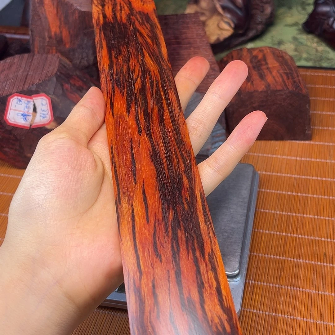 檀香紫檀（小叶紫檀）满火焰纹带星戒尺小叶紫檀