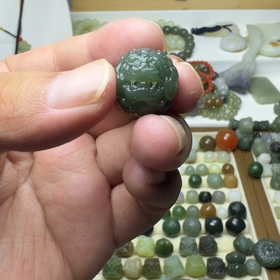 ****熟和田玉未镶嵌珠宝半成品和田玉且末蓝貔貅18㎜