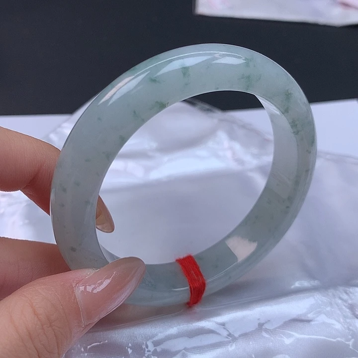 翡翠未镶嵌手镯57