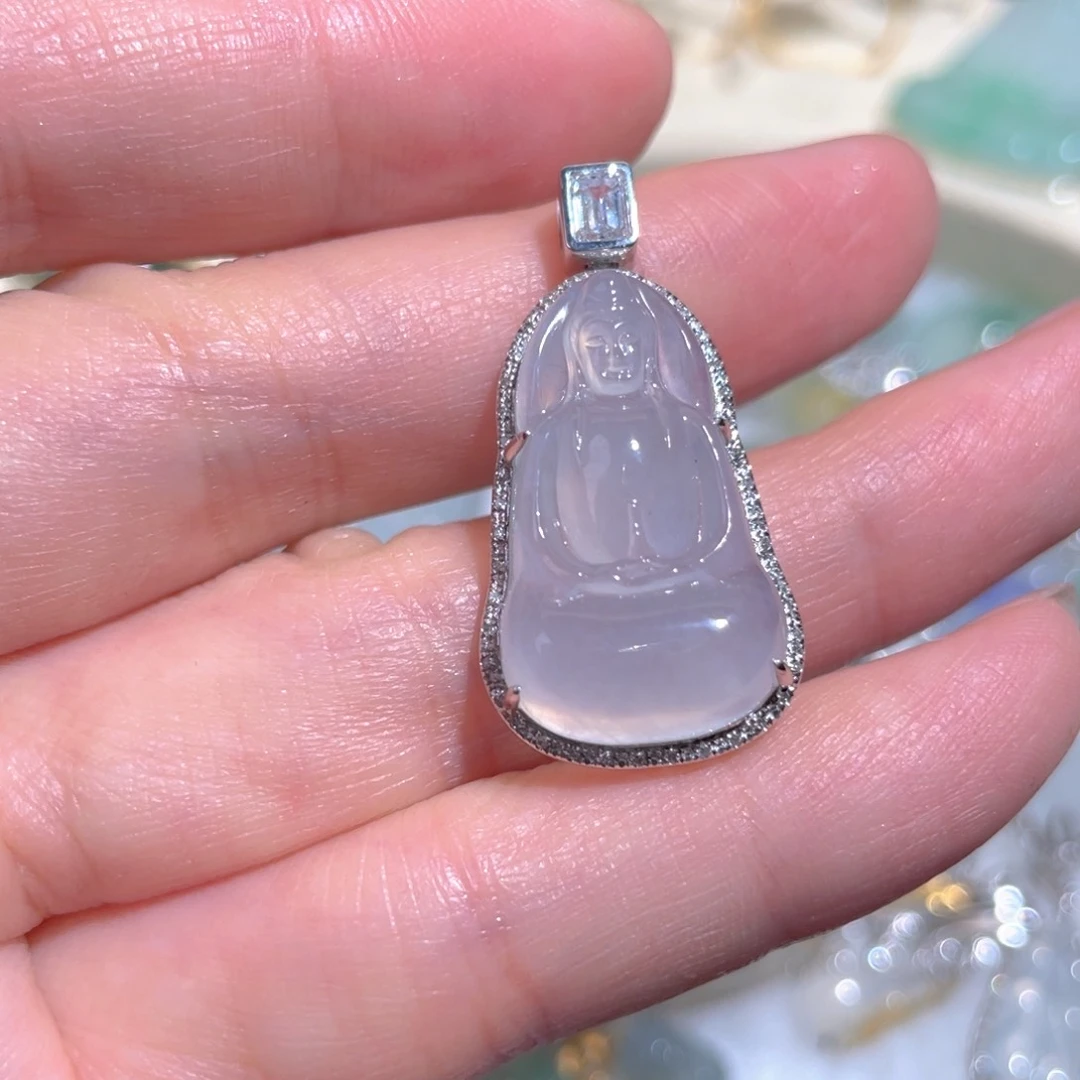 翡翠颈饰18K金镶嵌翡翠