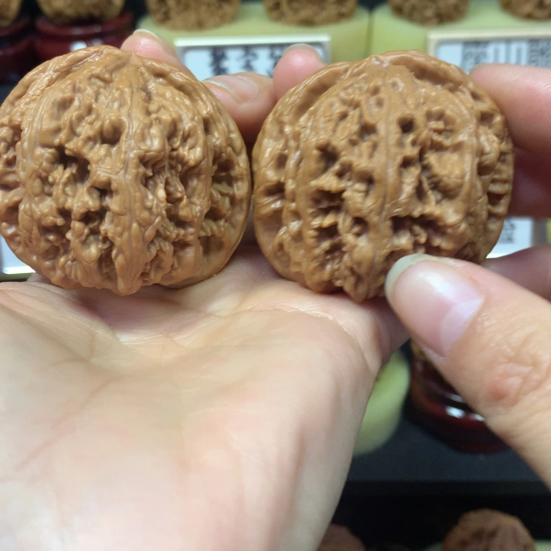 木质类文玩核桃粗筋48