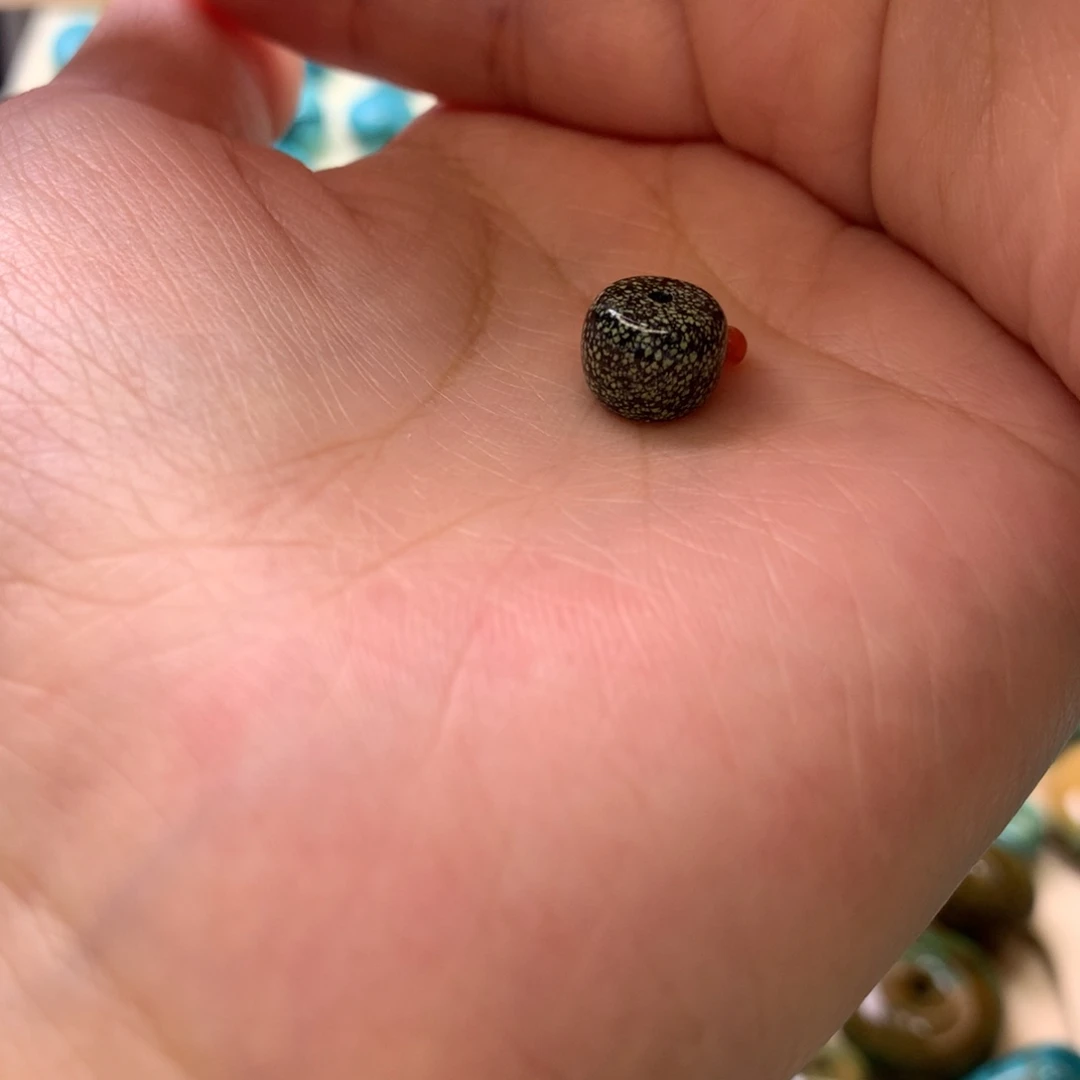 南红玛瑙未镶嵌珠宝奇石